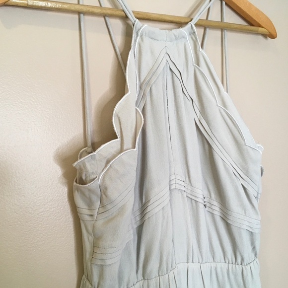 NWT Elliatt Elation midi dress halter scallops gray size m - Picture 4 of 5